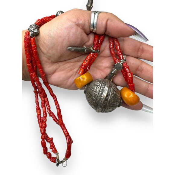 Vintage Berber Coral Amber Sterling Silver Amulet Necklace 30" 1940s African - Picture 8 of 8